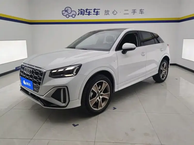 Audi Q2L, 2024