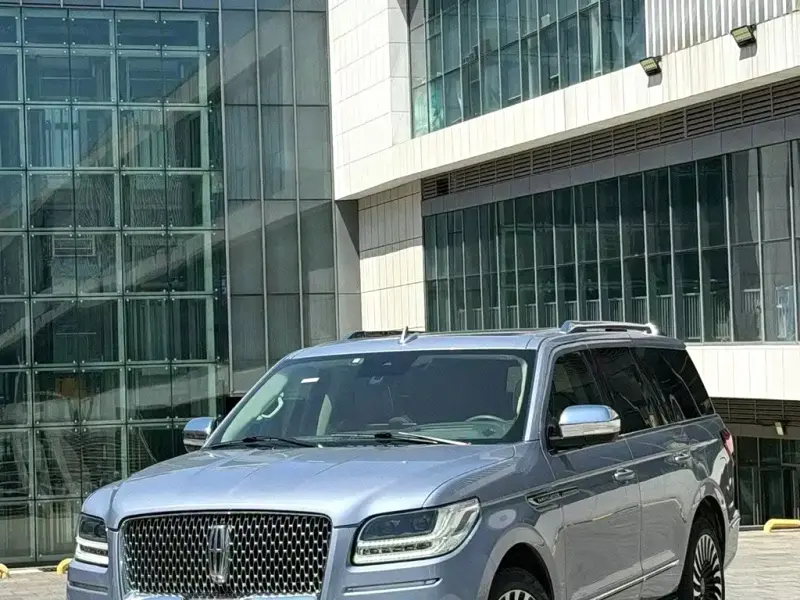 Lincoln Navigator, 2021