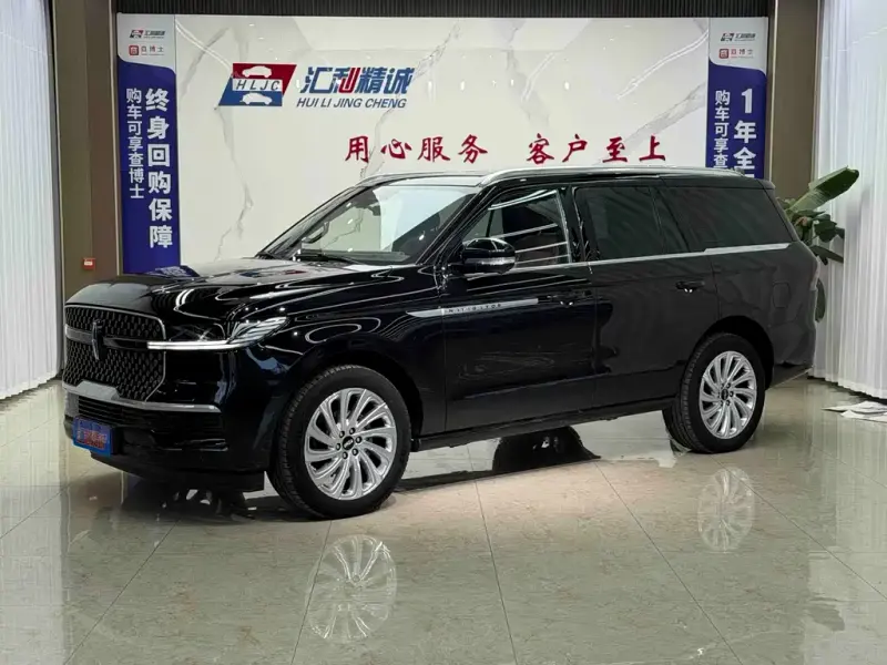 Lincoln Navigator, 2025