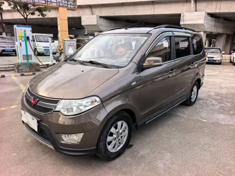 Wuling Hongguang, 2014