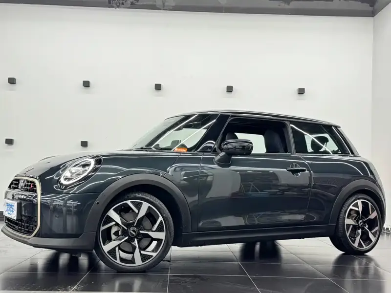 MINI Mini, 2025