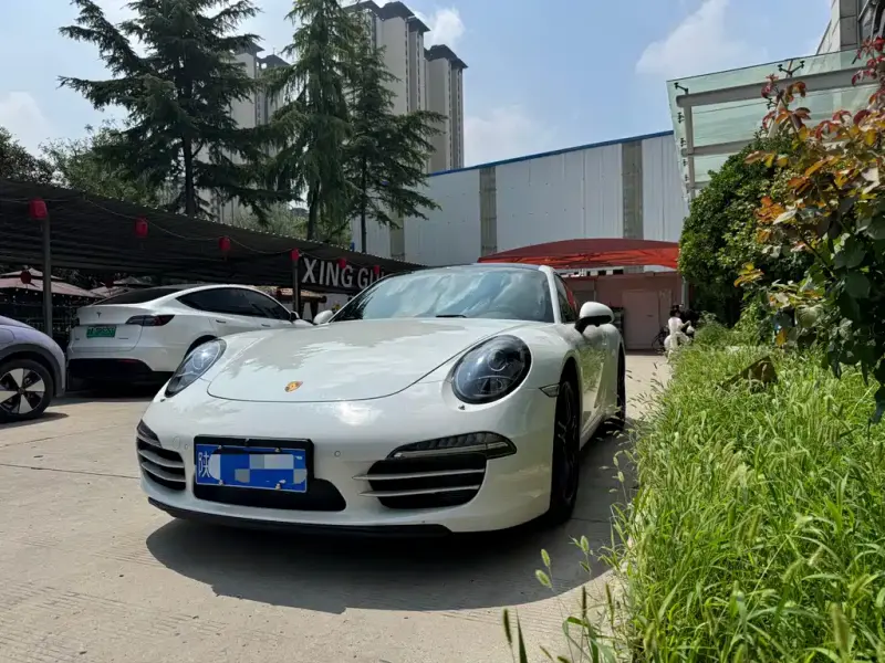Porsche 911, 2016