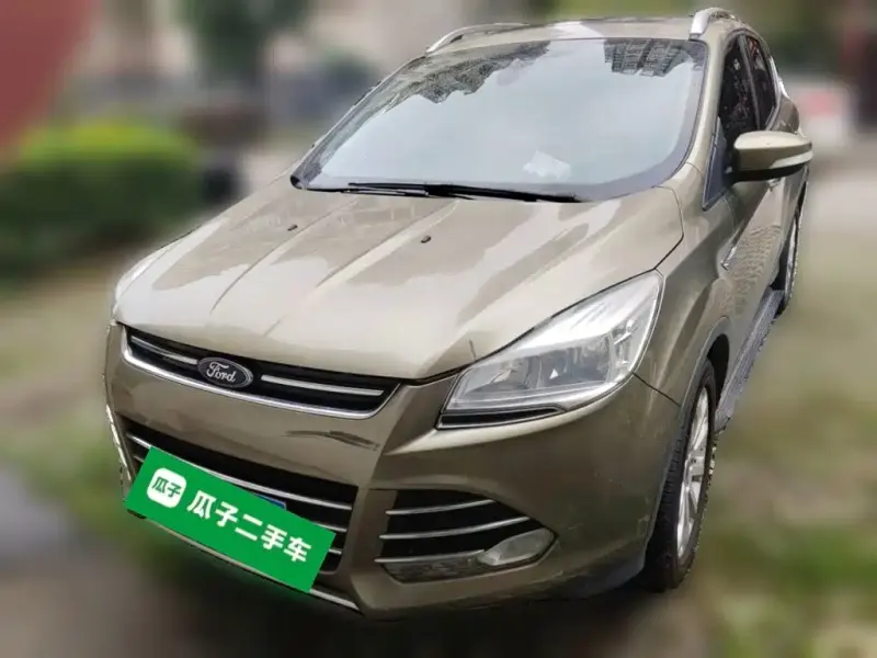 Ford Kuga, 2014