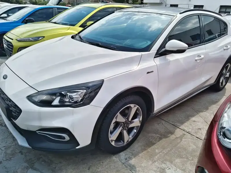 Ford Focus Active, 2020
