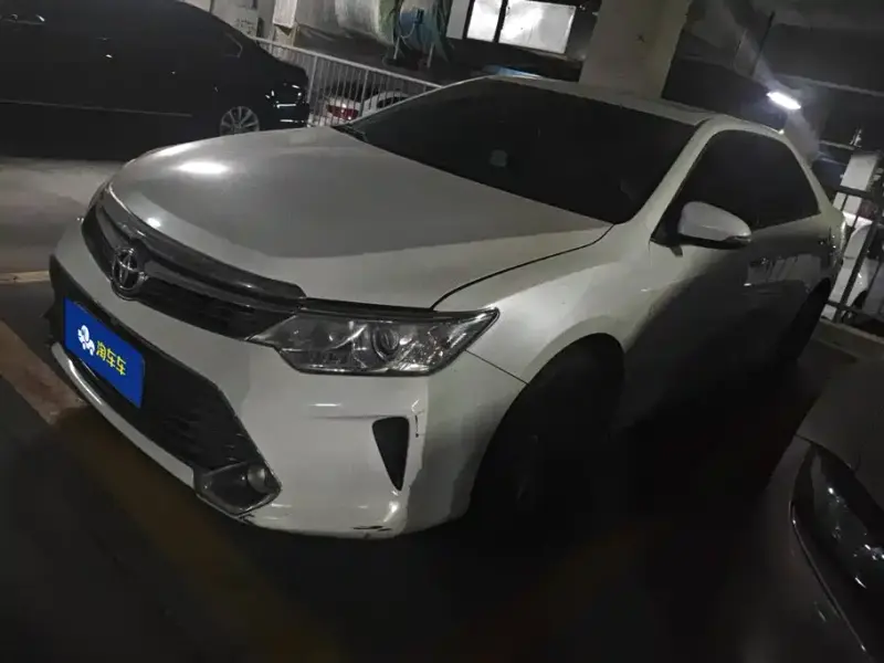 Toyota Camry, 2015