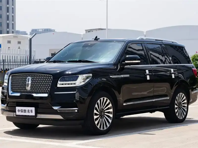 Lincoln Navigator, 2021