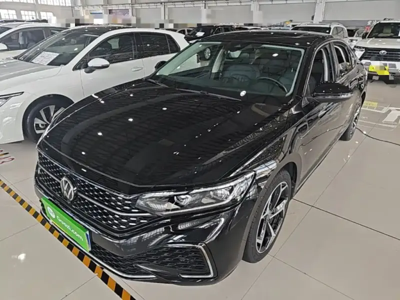 Volkswagen Passat, 2023