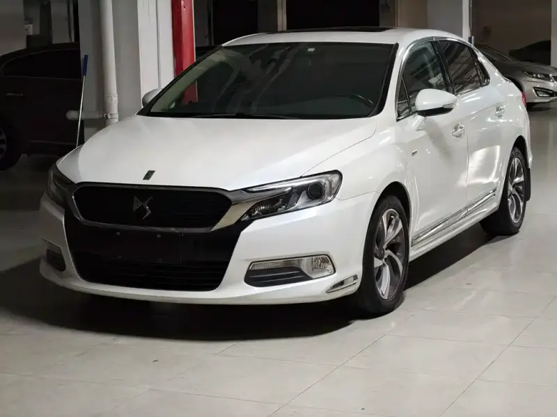 DS 5LS, 2015