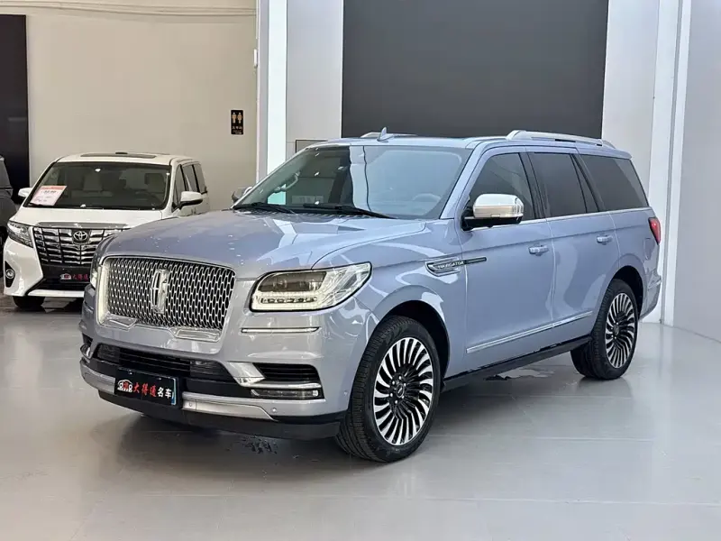 Lincoln Navigator, 2022