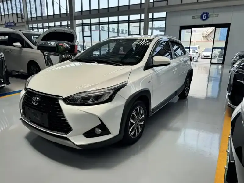 Toyota Yaris L, 2021