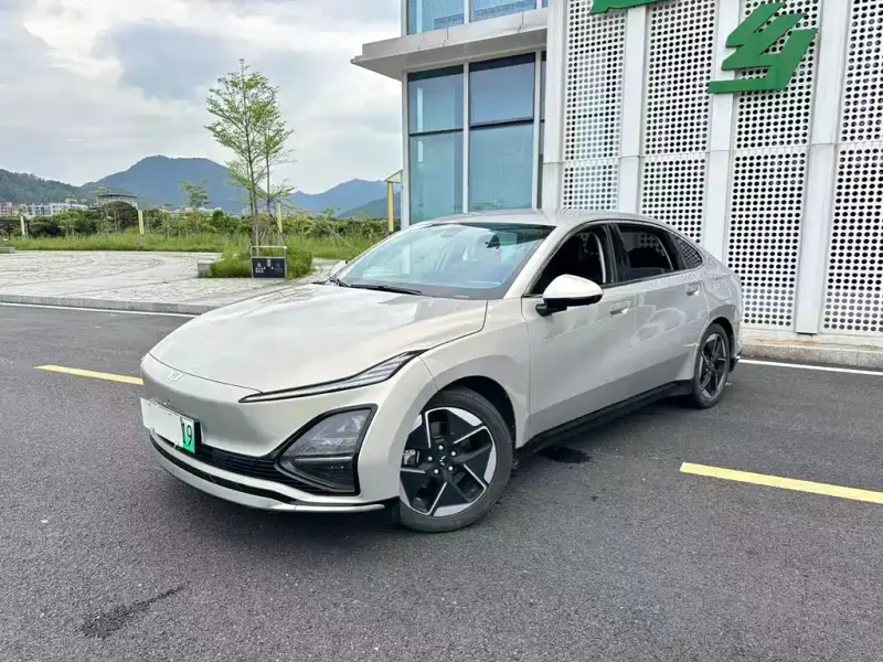 Wuling Xingguang, 2025