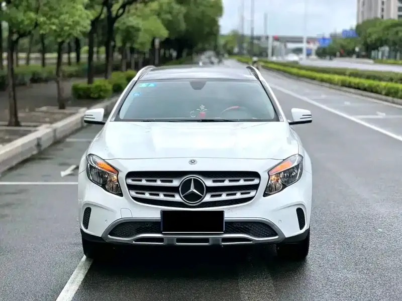 Mercedes-Benz GLA, 2018