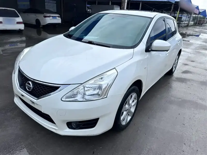 Nissan Tiida, 2015