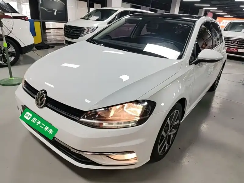 Volkswagen Golf, 2020