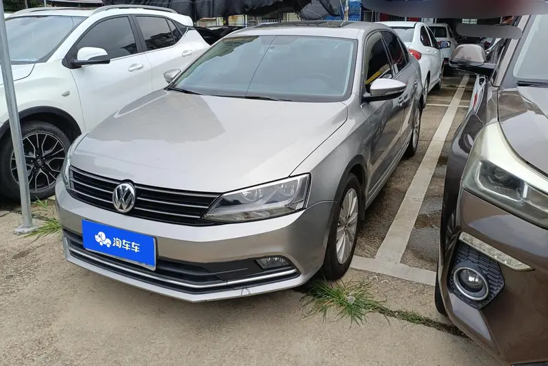 Volkswagen Sagitar, 2015