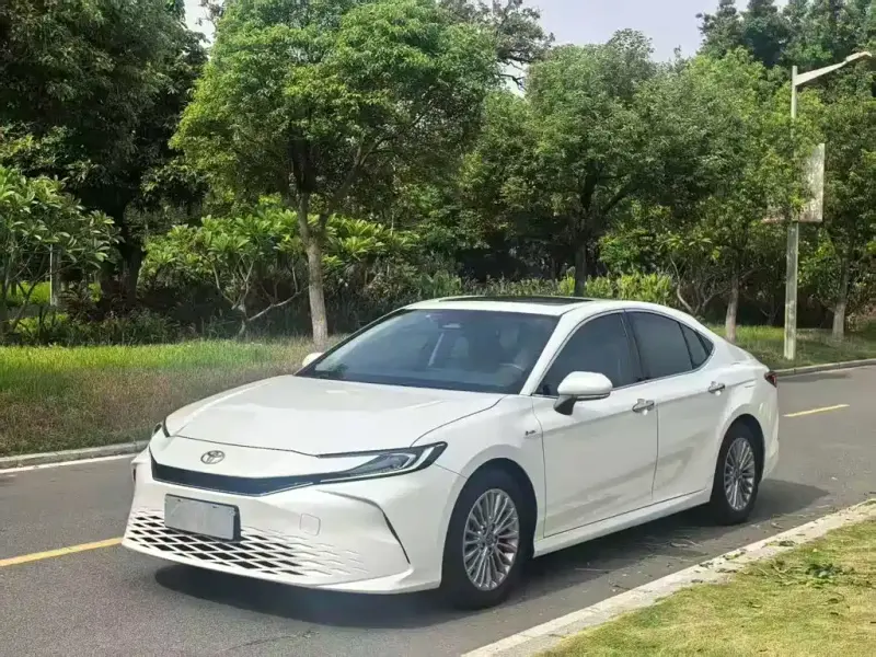 Toyota Camry Toyota Camry 2024 Hybrid 2.0HGVP Luxury Edition, 2025 — фото 1