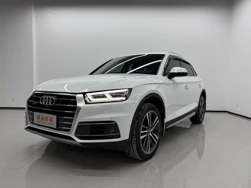 Audi Q5L, 2020