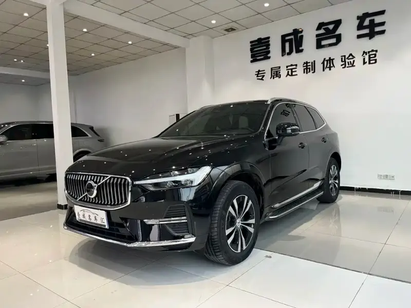 Volvo XC60, 2025
