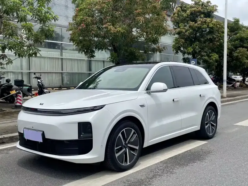 Li Auto Li L6, 2025