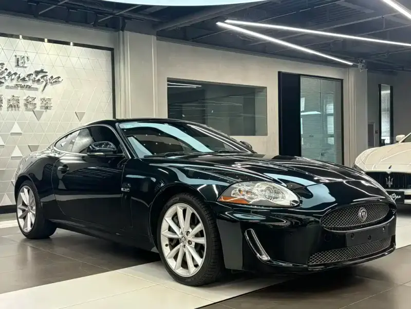 Jaguar XK, 2011