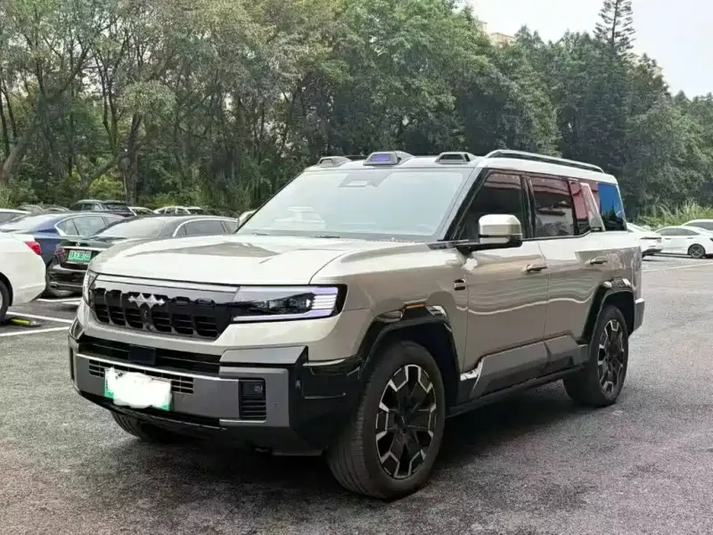 Fang Cheng Bao Leopard 8, 2025