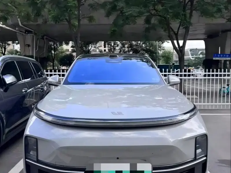 Li Auto Li L9, 2025