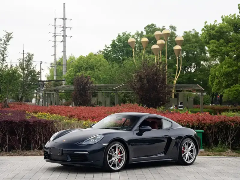 Porsche 718, 2018