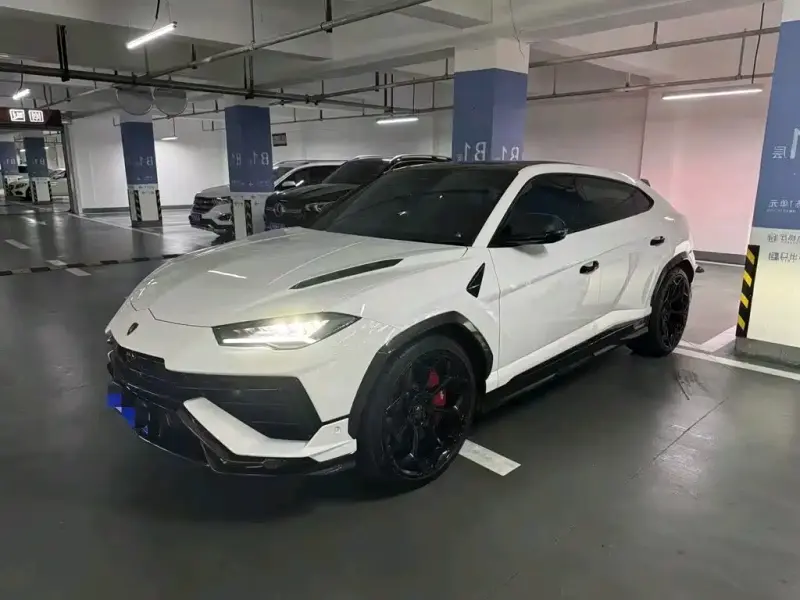 Lamborghini Urus, 2024