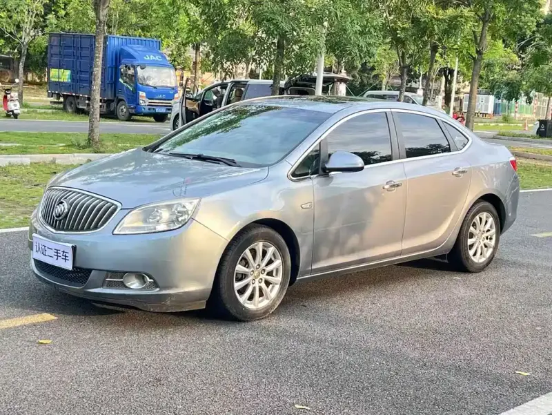 Buick Excelle, 2015