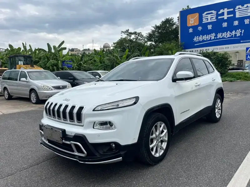 Jeep Cherokee, 2016