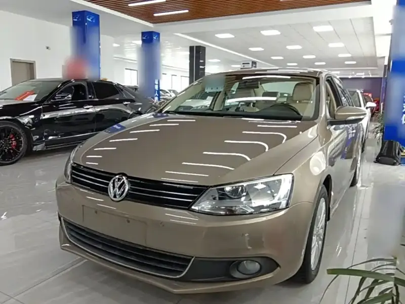 Volkswagen Sagitar, 2015