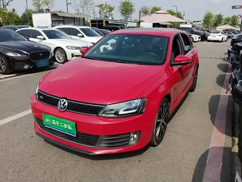 Volkswagen Sagitar, 2014