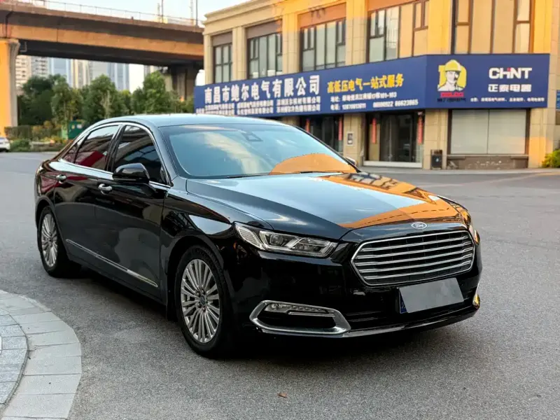 Ford Taurus, 2017