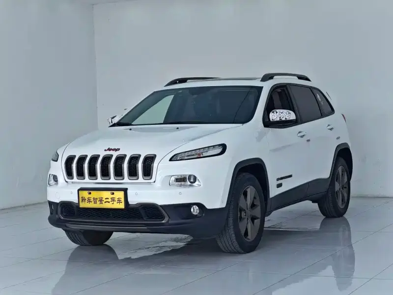 Jeep Cherokee, 2016