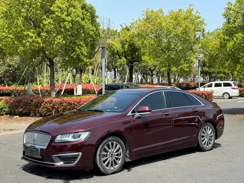 Lincoln MKZ, 2018