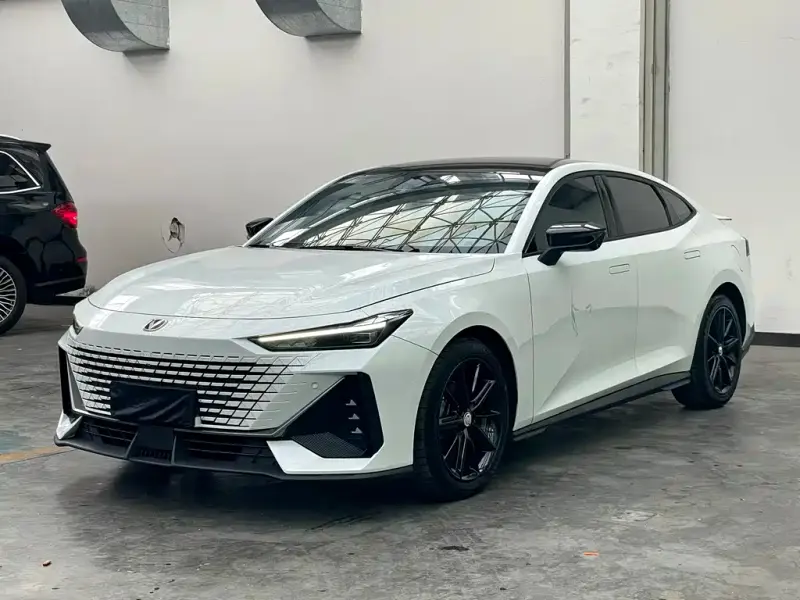 Changan UNI-V, 2023