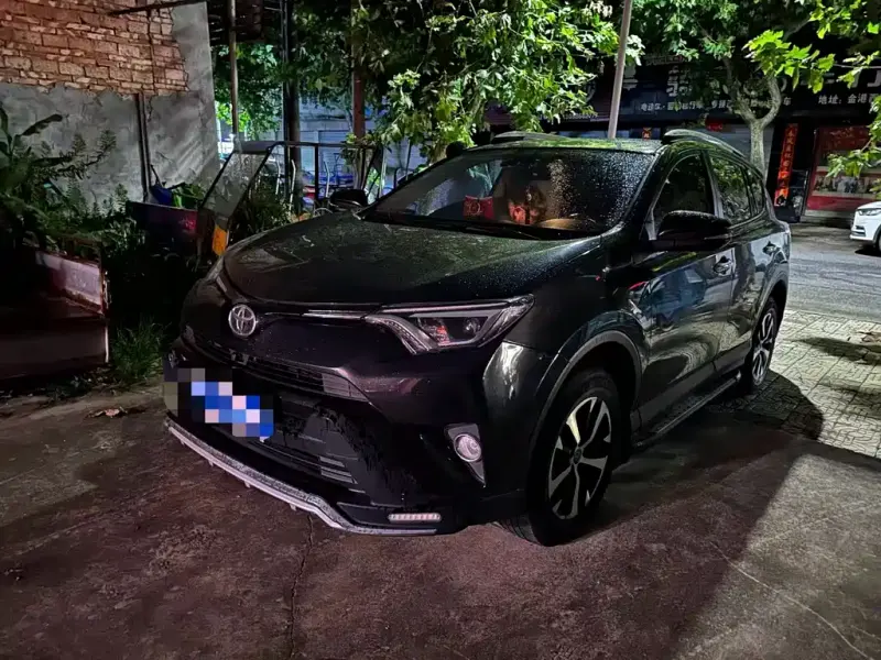 Toyota RAV4, 2017