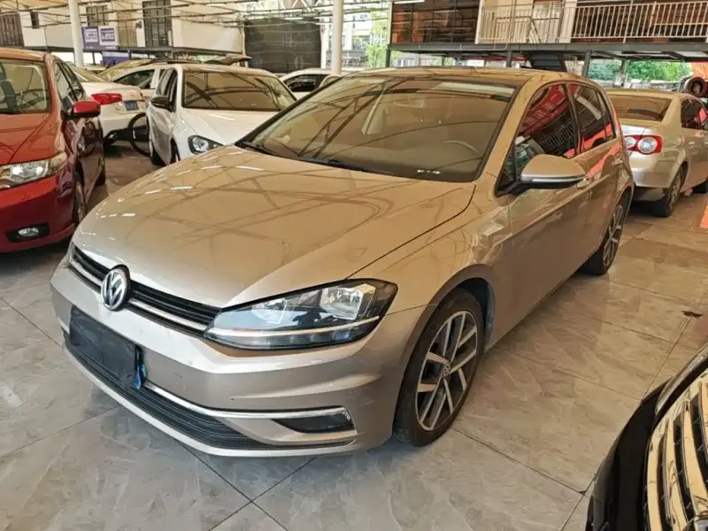 Volkswagen Golf, 2020