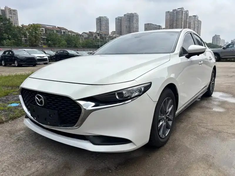 Mazda 3 Axela, 2022