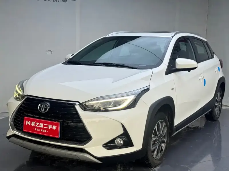 Toyota Yaris L, 2023