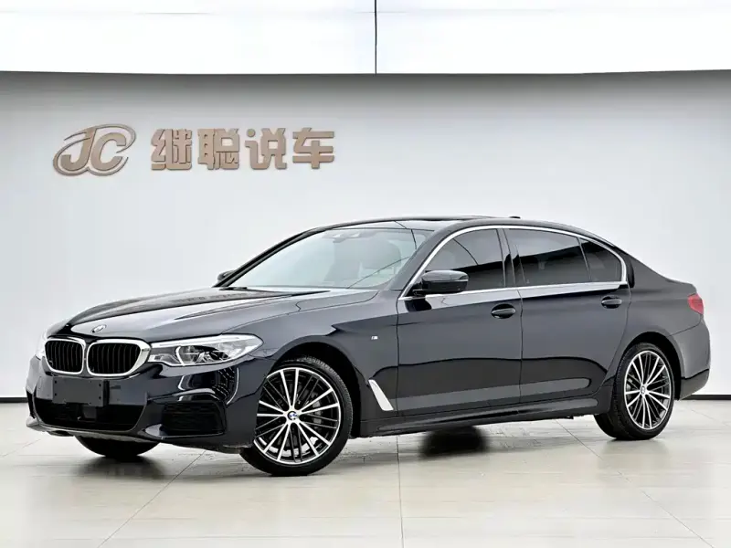 BMW 5 Series, 2019 — фото 1