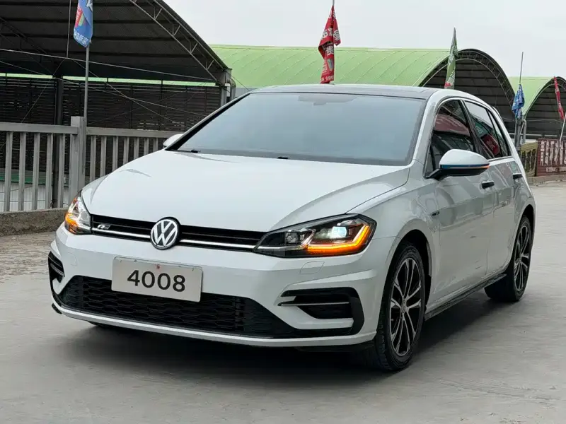 Volkswagen Golf, 2020