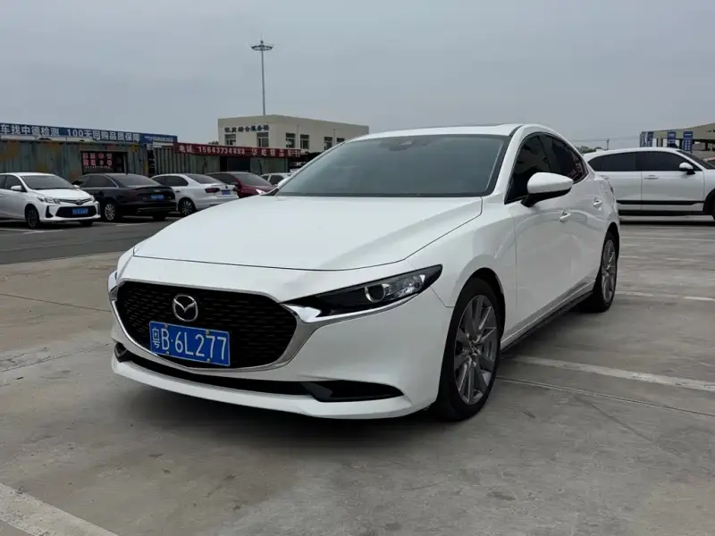 Mazda 3 Axela, 2023