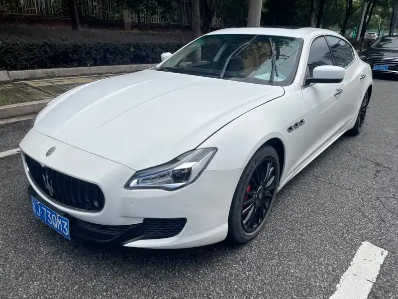 Maserati Quattroporte, 2015