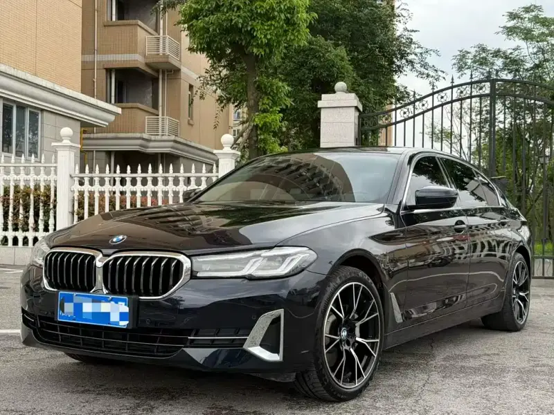 BMW 5 Series, 2022