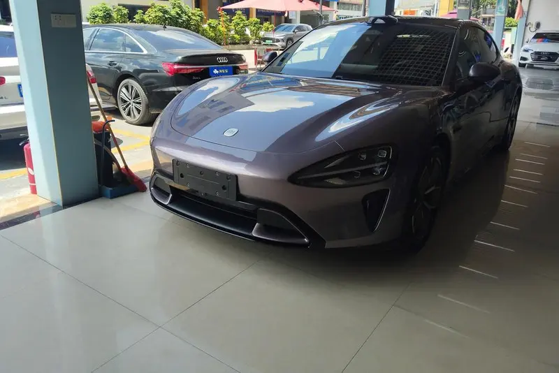 Xiaomi SU7, 2024