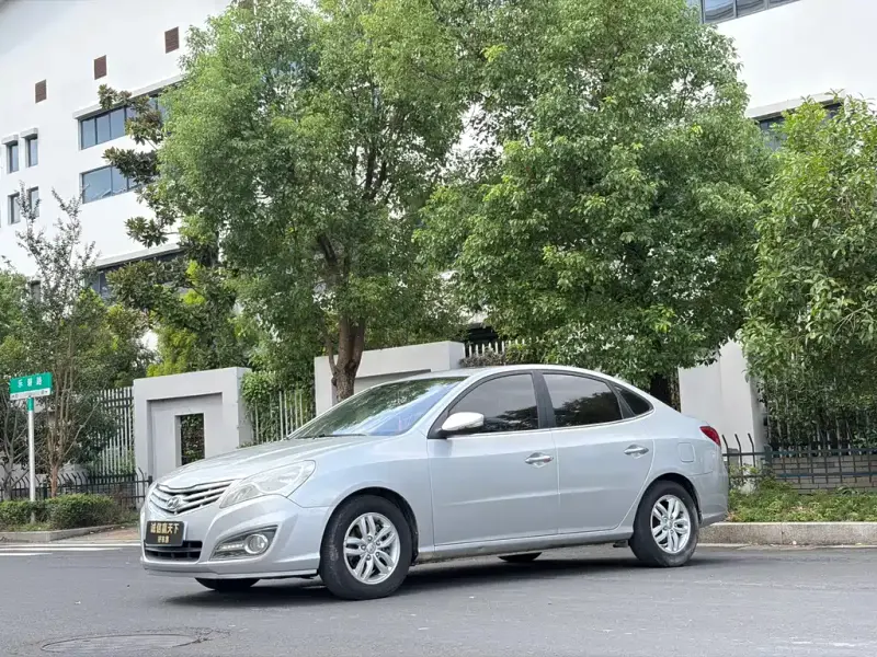 Hyundai Elantra, 2013