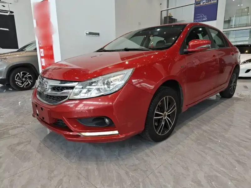 BYD Surui Speed Sharp 2015 1.5L Manual Comfort Type, 2015 — фото 1