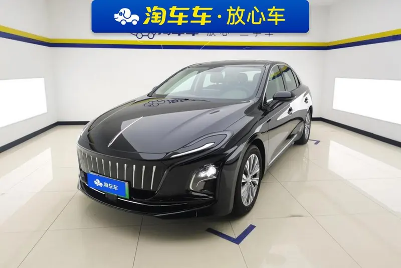 Hongqi E-QM5, 2024