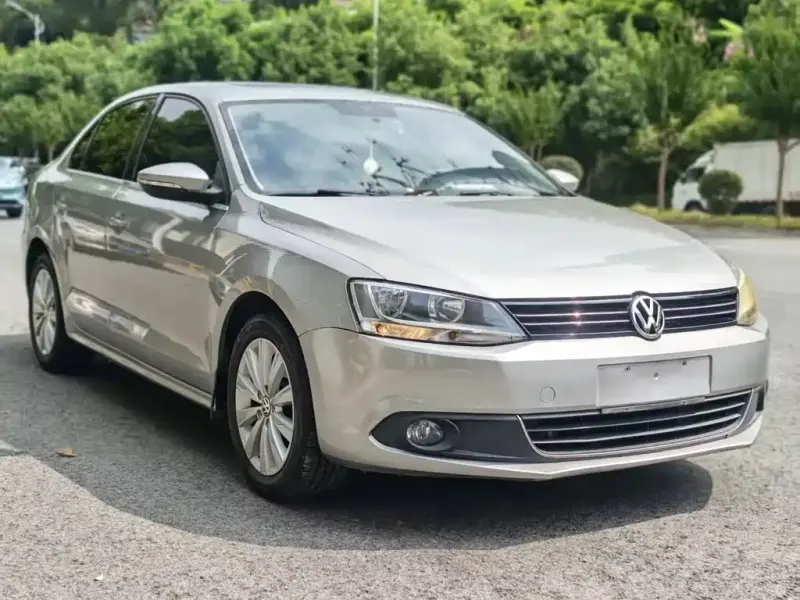 Volkswagen Sagitar, 2015